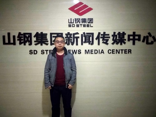 山鋼集團(tuán)新聞傳媒中心現(xiàn)場1.jpg 山鋼集團(tuán)新聞傳媒中心現(xiàn)場1.jpg